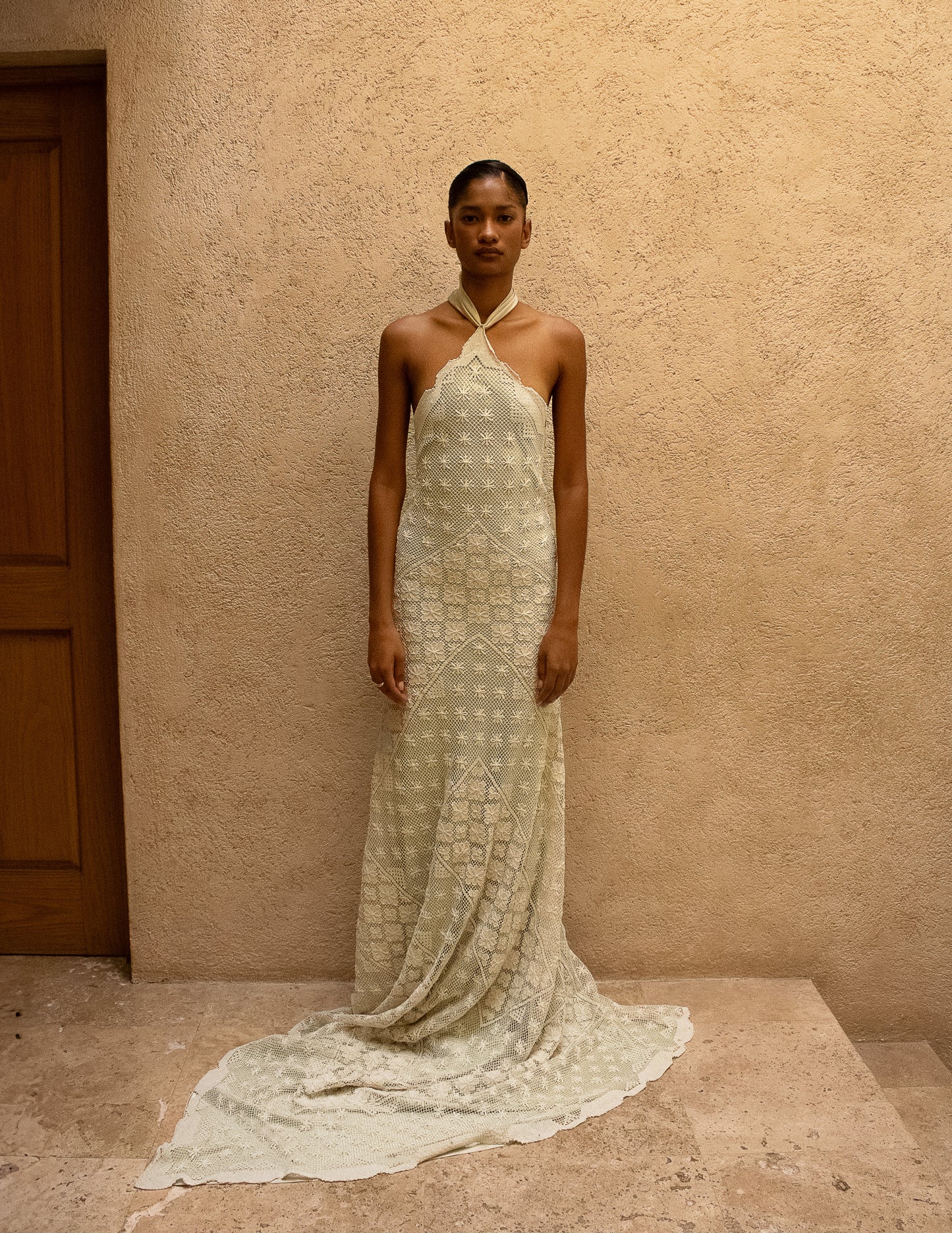 Vestido de encaje con Seda