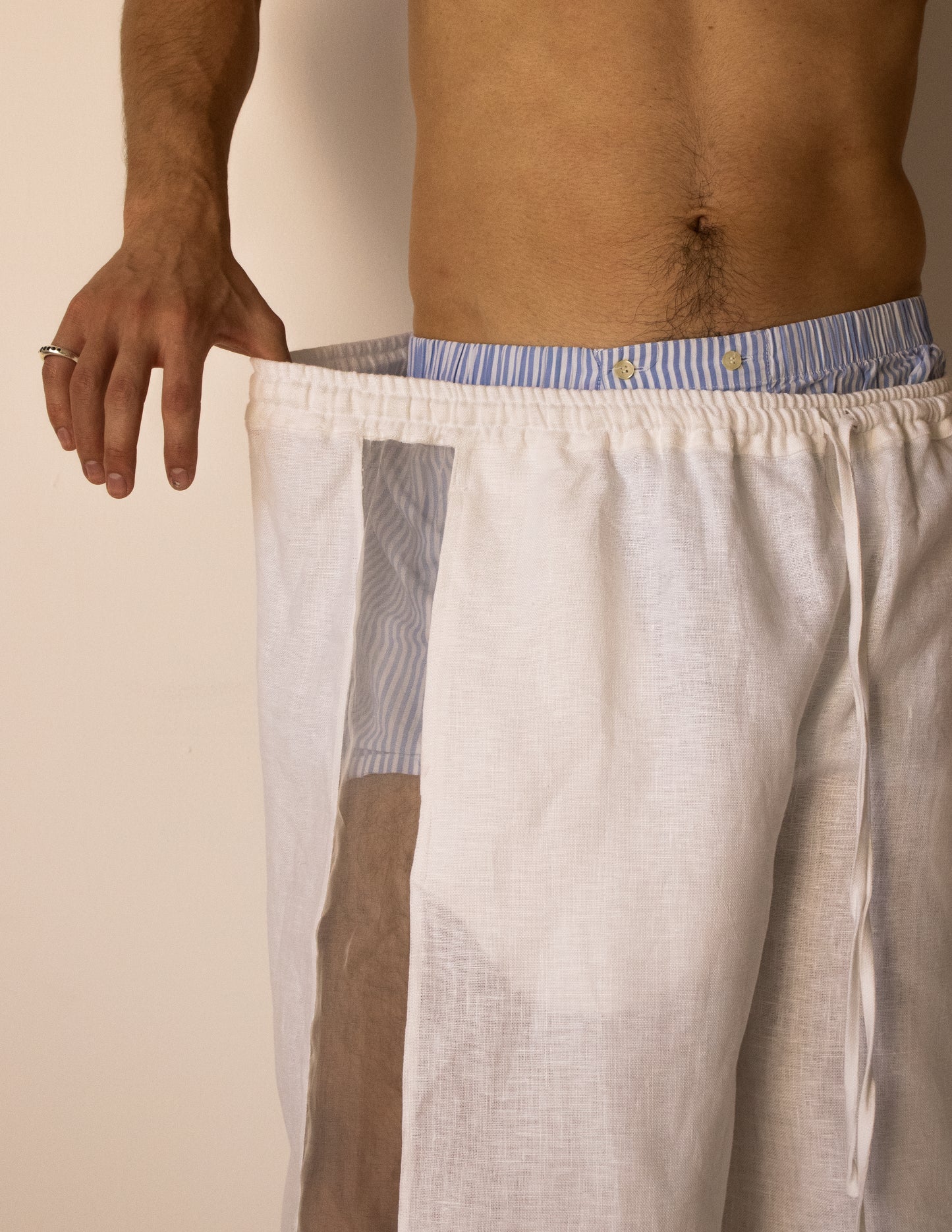 Basketball Short Lino con Organza en Costados