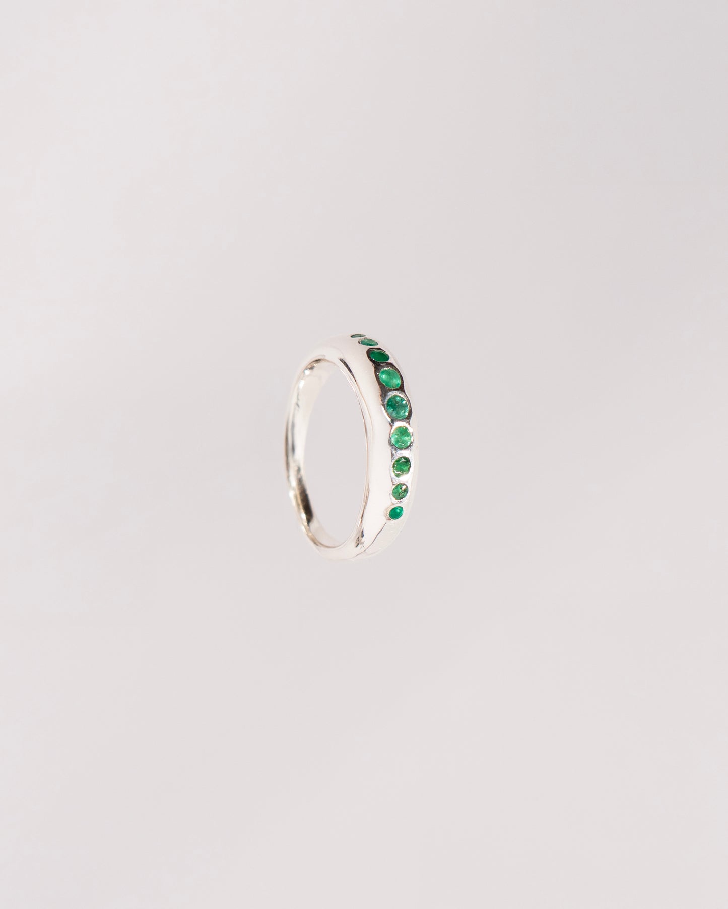 Anillo de Esmeraldas