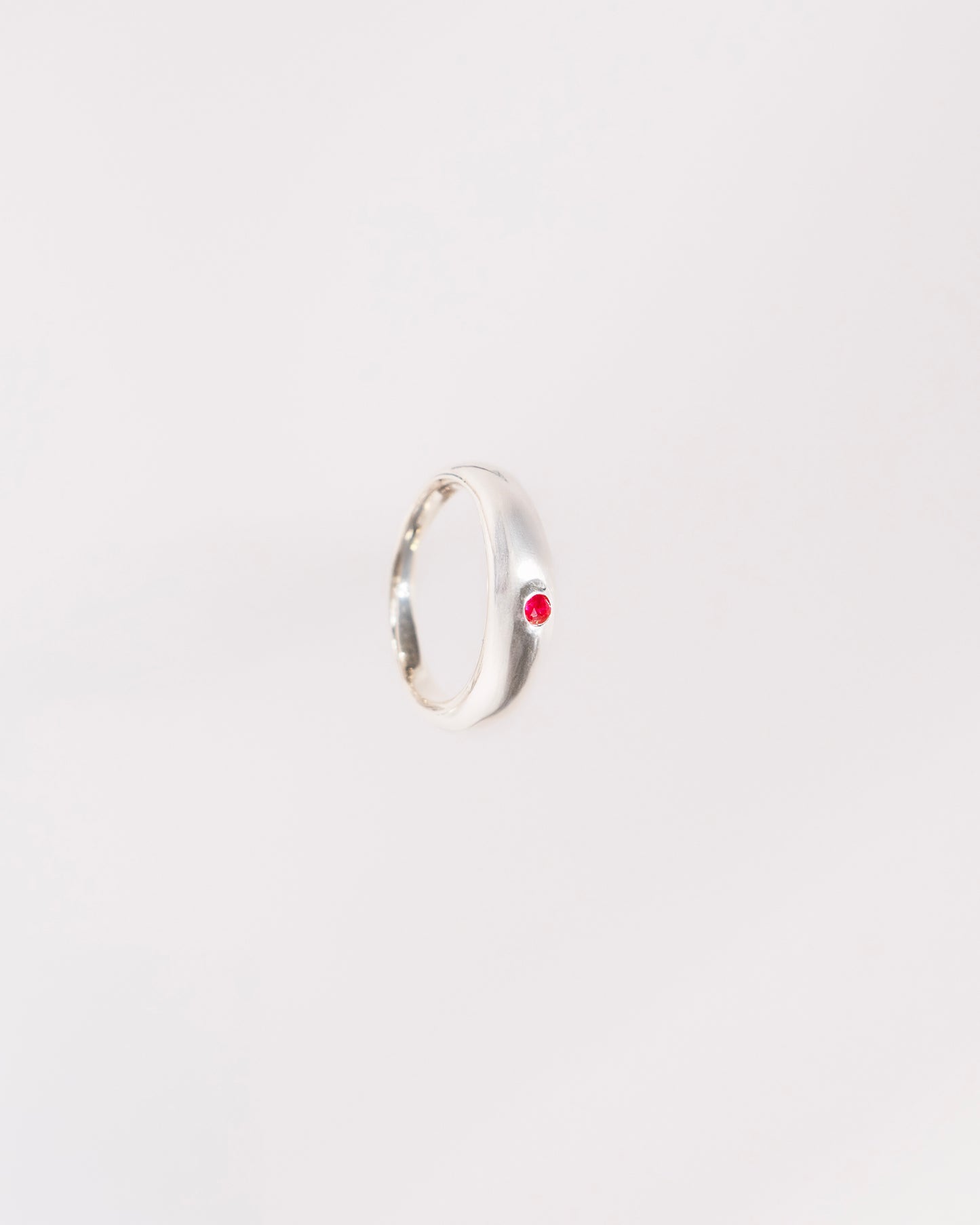 Anillo de Rubí