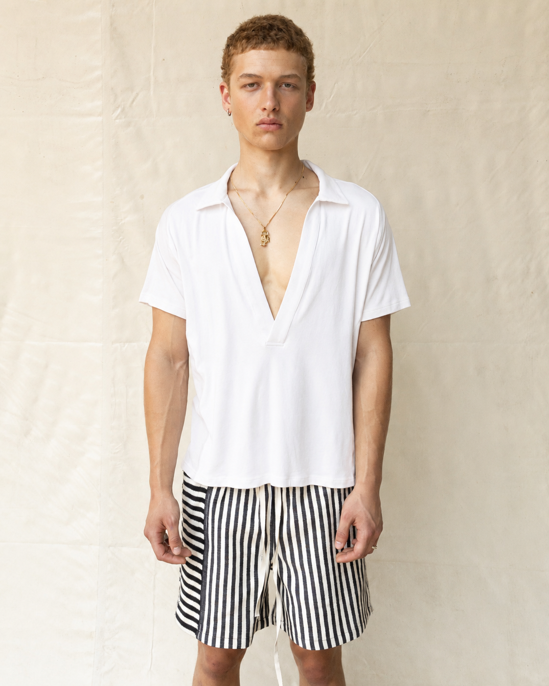 T-Shirt V Neck