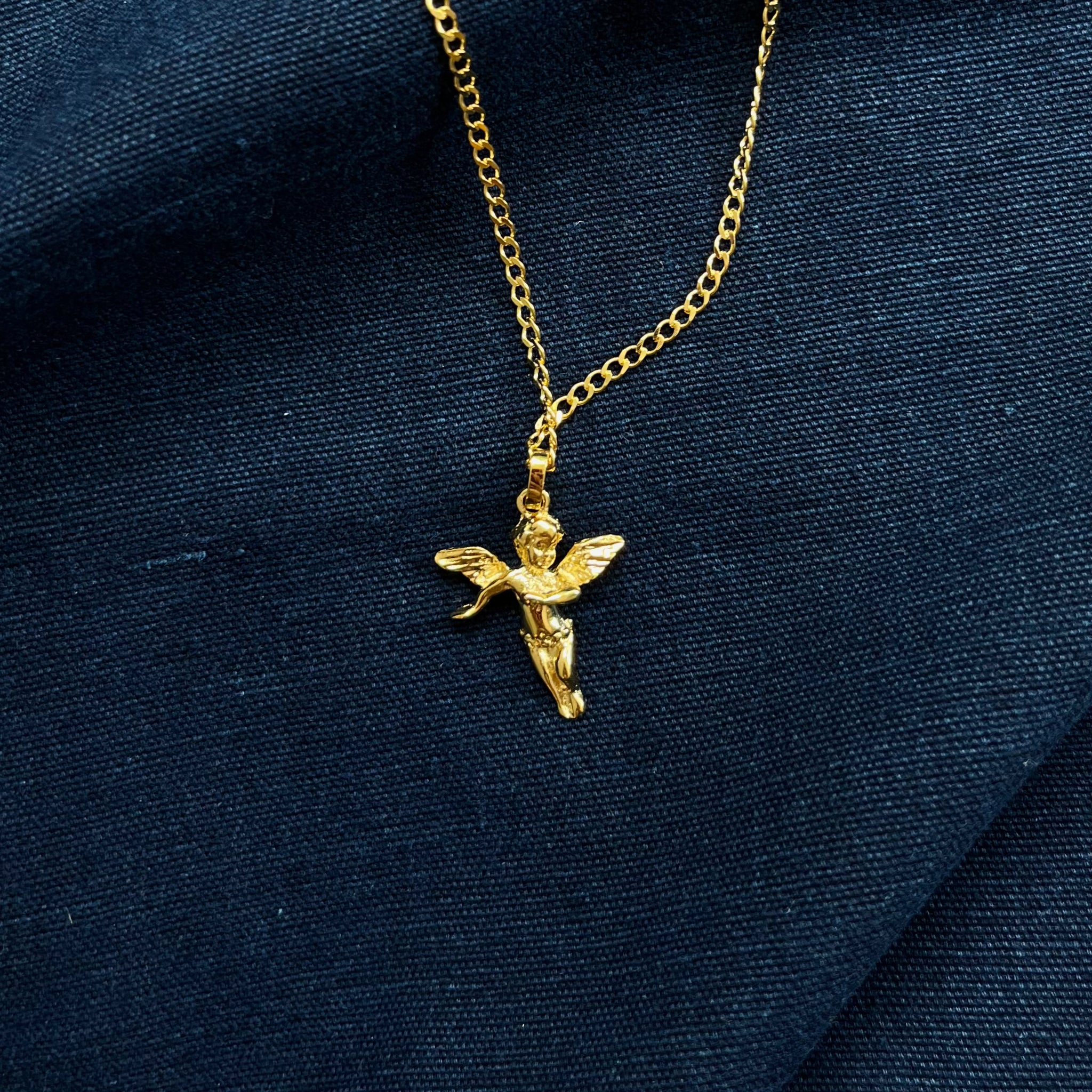 Dije de Angel en Oro